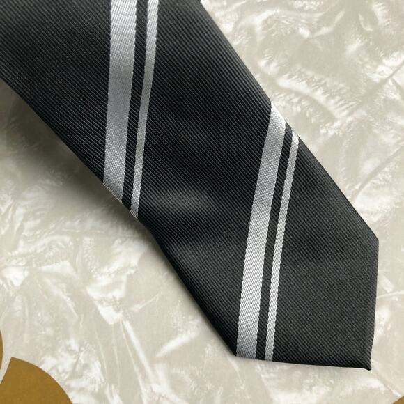 Sovereign Code Black Silver Striped Classic Polyester Skinny Slim Work Neck Tie - Picture 3 of 5